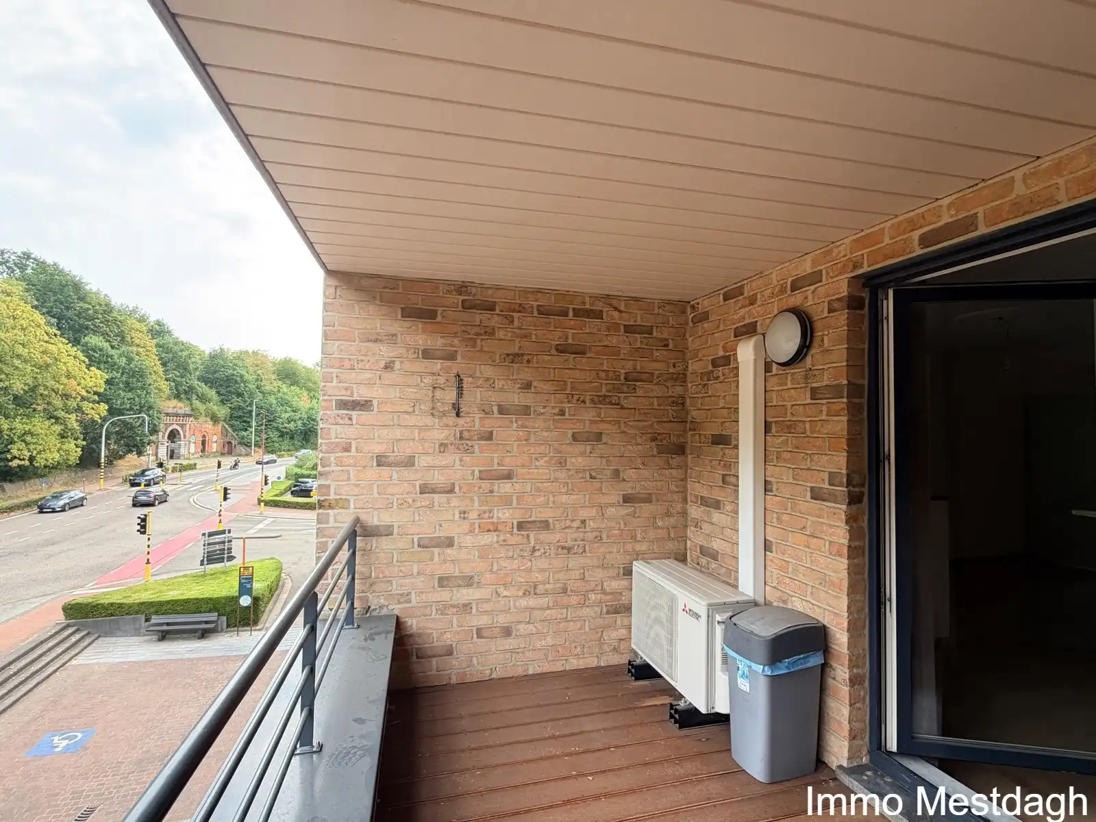 Lichtrijk en ruim appartement met 3 terrassen en autostaanplaats in het centrum van Diest foto 14
