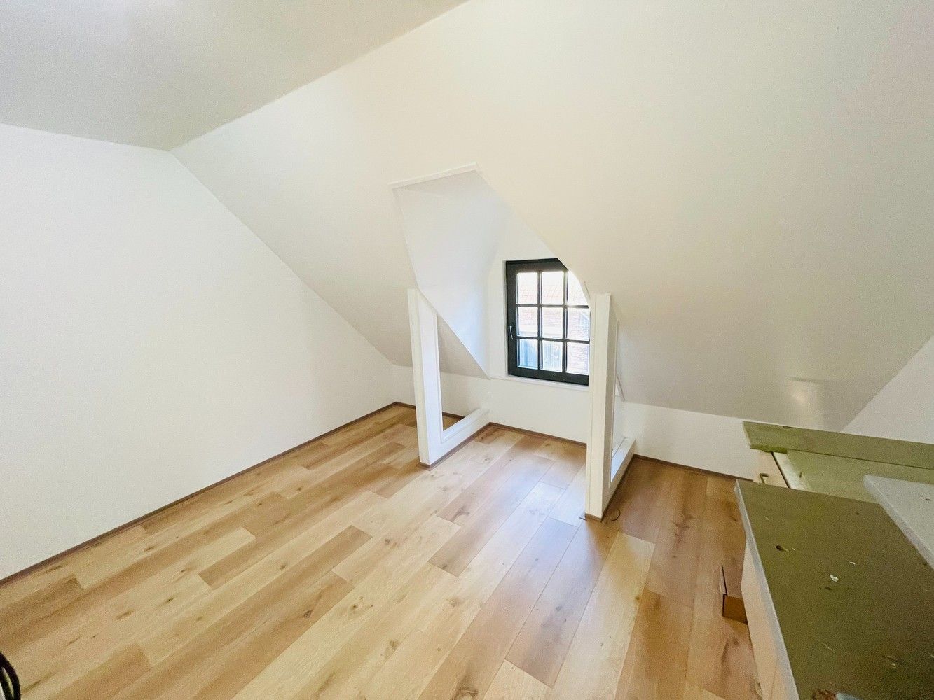 Brugge centrum  ENERGIEZUINIG  CHARMANT INSTAPKLAAR WOONHUIS met TUIN en 4 SLAAPKAMERS foto 22