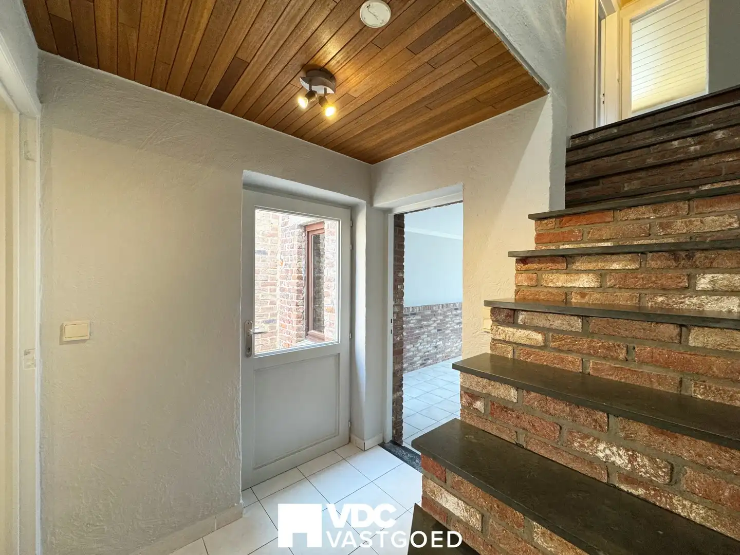 Te renoveren woning met 2 slaapkamers – interessante investering foto 7