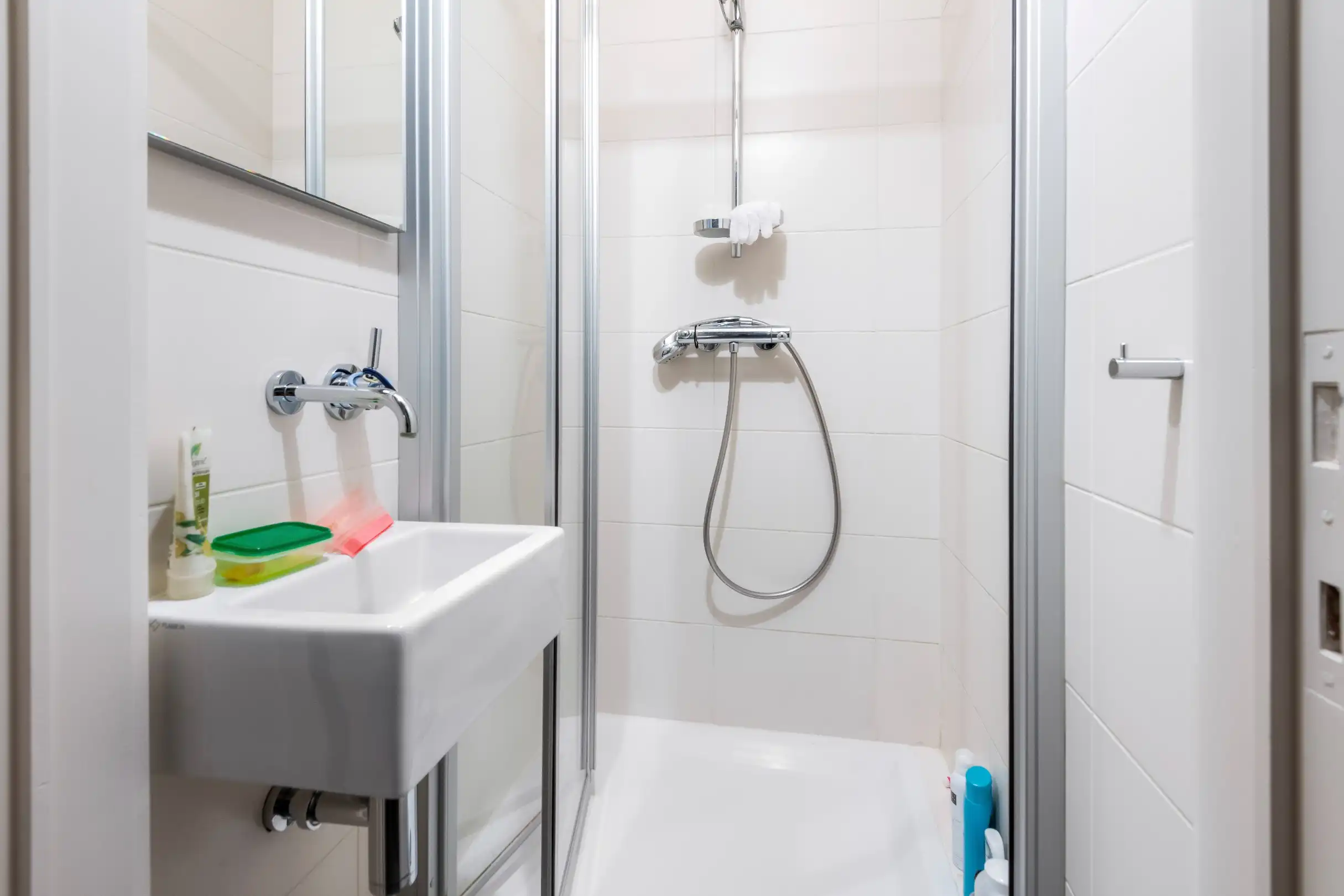 Verzorgd appartement met FRONTAAL ZEEZICHT, gelegen op de zeedijk vlakbij het Albertplein. foto 17