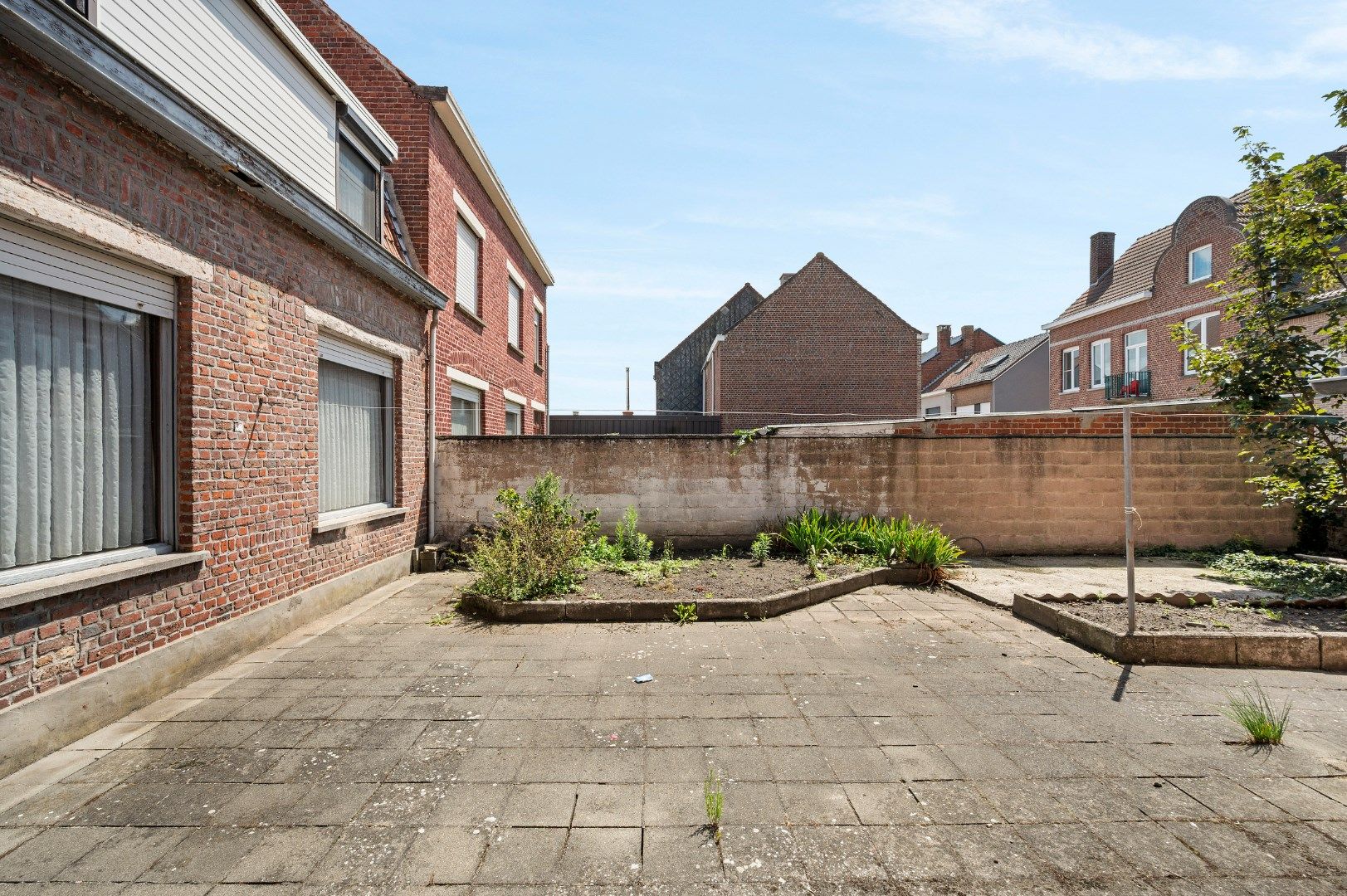 TE RENOVEREN WONING MET 2 SLPKS, GARAGE EN TAL VAN MOGELIJKHEDEN  foto 13