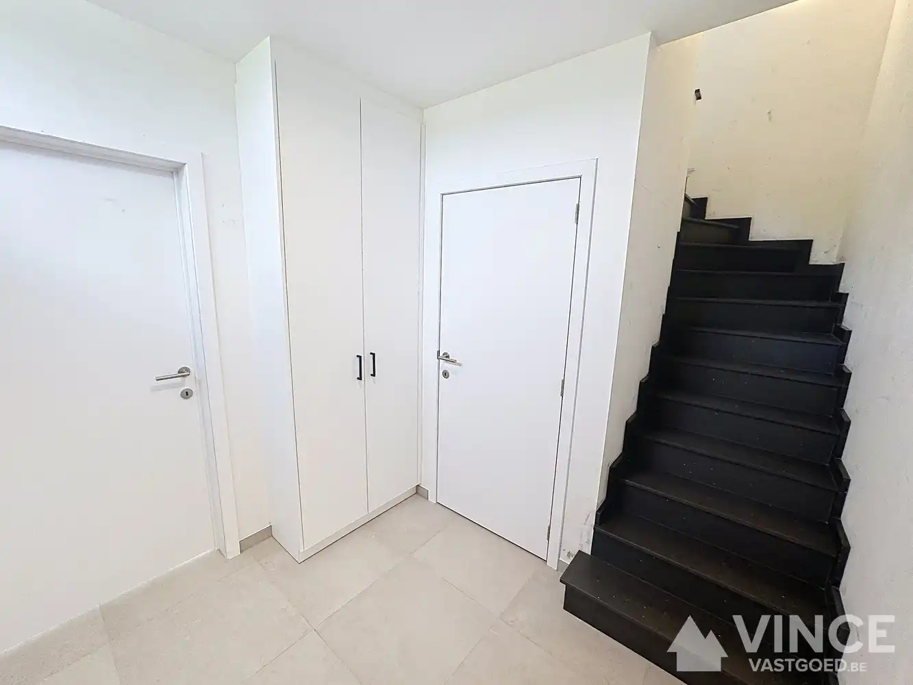 Prachtige ruime nieuwbouwwoning foto 9