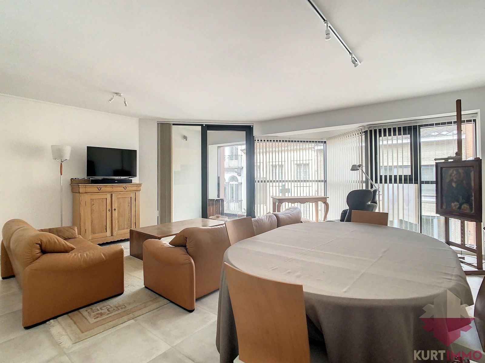 Centraal gelegen, Mooi Appartement met 1 SLPK én Terras! foto {{pictureIndex}}