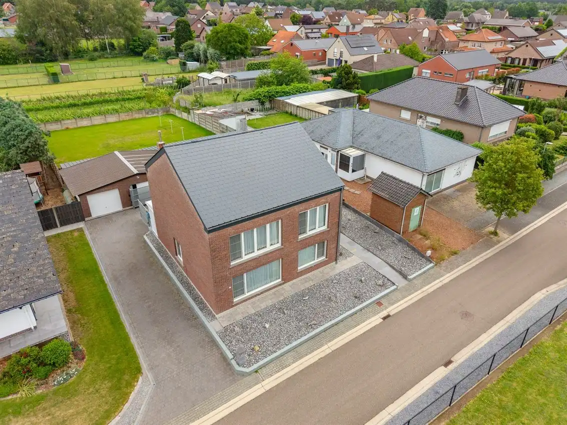 Charmante woning met grote tuin in het landelijke hart van Testelt foto 48