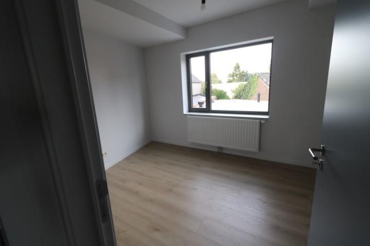 Prachtig appartement op 1e verdieping met terras foto 9