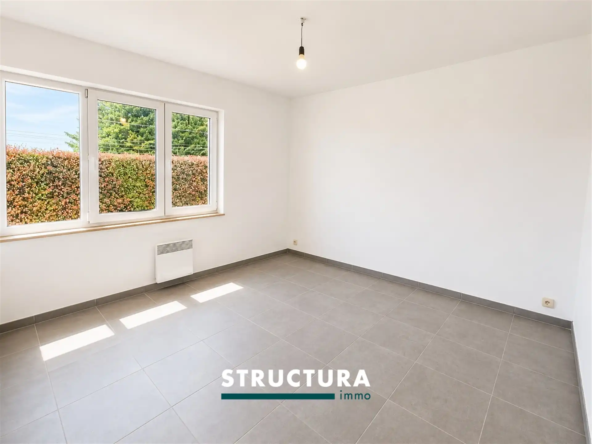 IN OPTIE ! Gerenoveerd appartement op de eerste verdieping foto 7