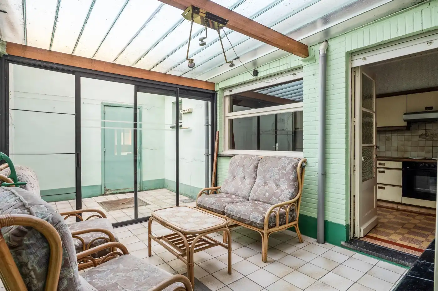 Te renoveren woning met 3 à 4 slpk. en inpandige garage foto 10
