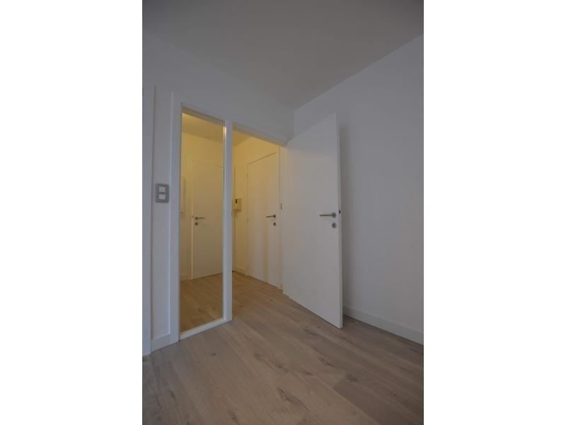 Prachtig appartement met afgesloten garagebox foto 14