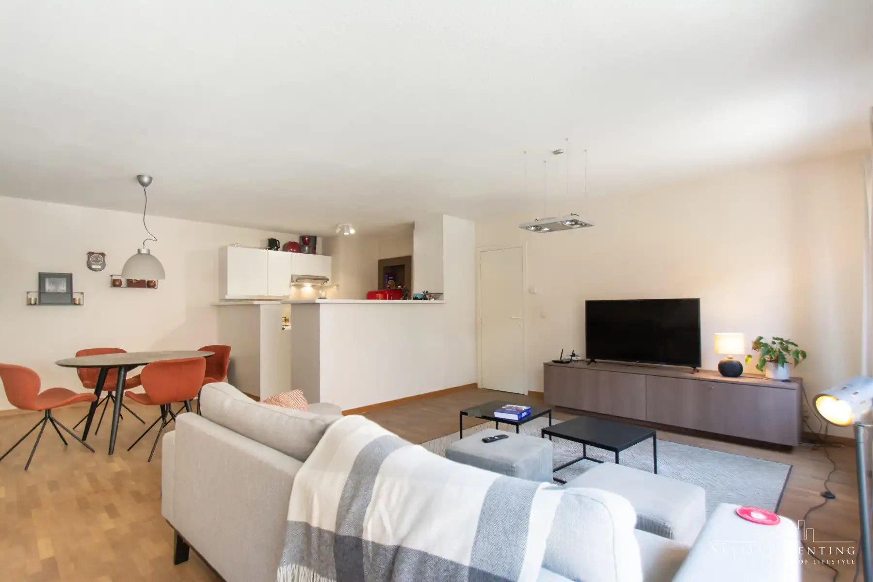 Prachtig 2 slaapkamer appartement nabij het Jubelpark foto 4