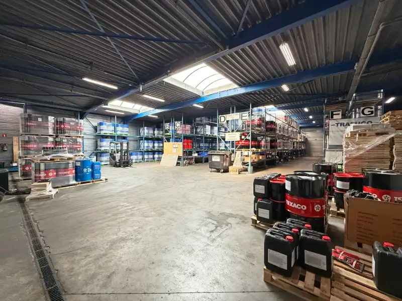 Magazijn te huur van 1.872 m² vlakbij de A12 foto 6