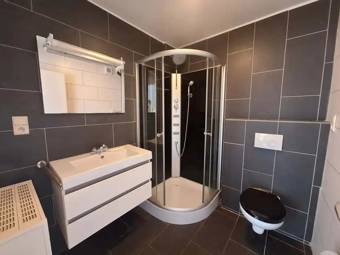 Praktisch instapklaar appartement te Zolder centrum foto 8