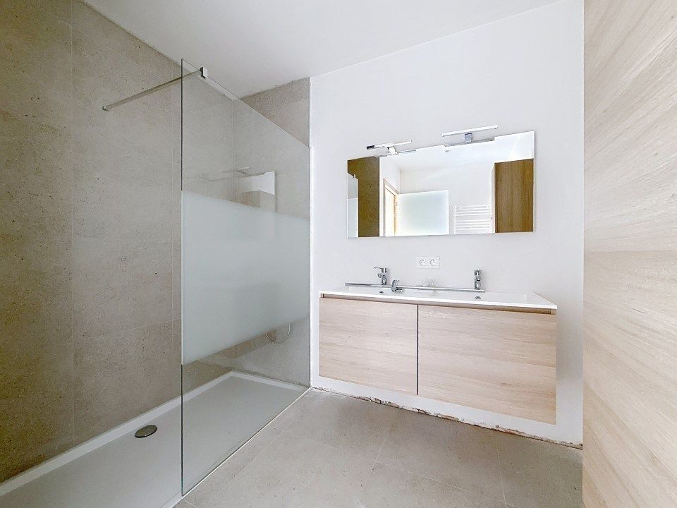 Centraal gelegen gelijkvloers appartement met 2 slaapkamers foto 5