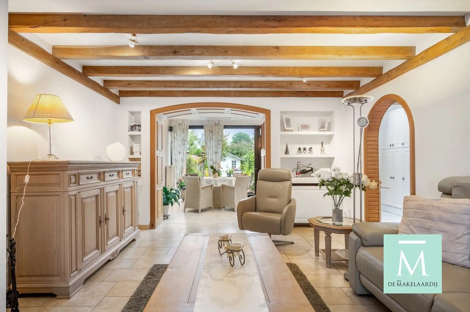 Volledig gerenoveerde woning met aangename tuin  foto 4