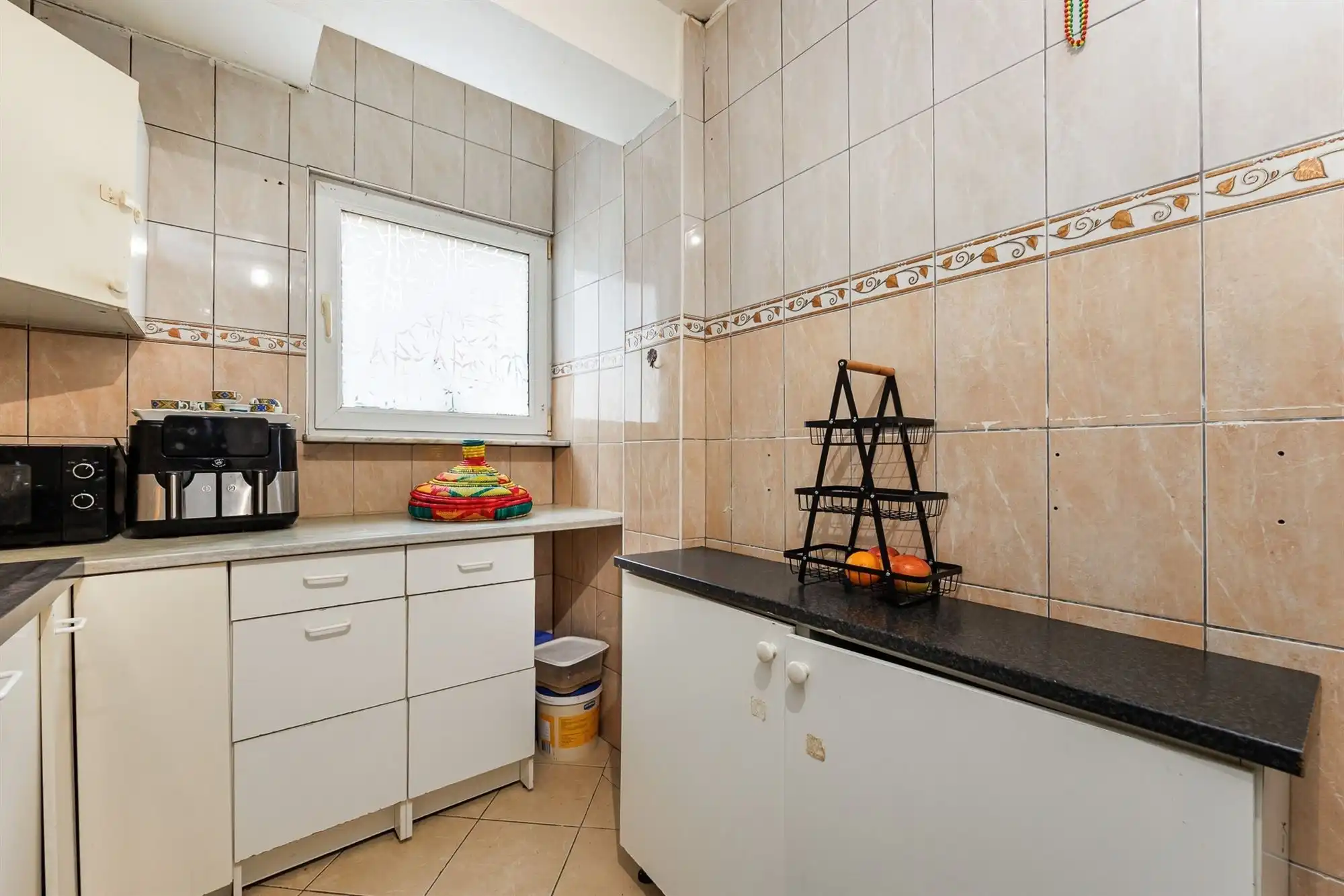 Huis met drie slaapkamers en leuke stadstuin.  foto 10