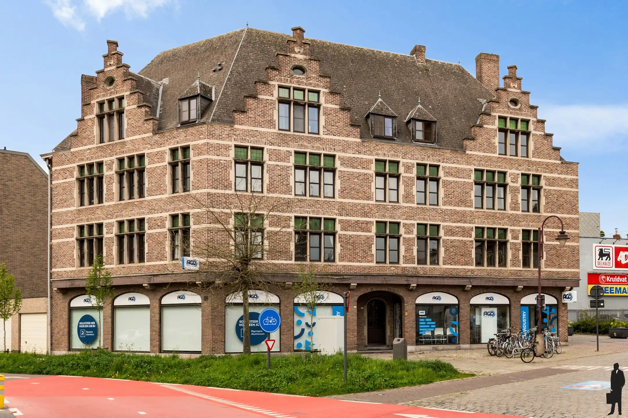 Ruime en karaktervolle duplex met 4 slaapkamers in Duffel foto 2