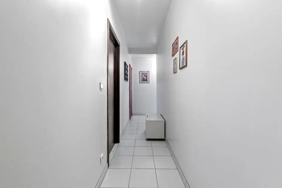 RUIME GELIJKVLOERSE GEZINSWONING OP EEN UITZONDERLIJK PERCEEL IN KORTENAKEN foto 18