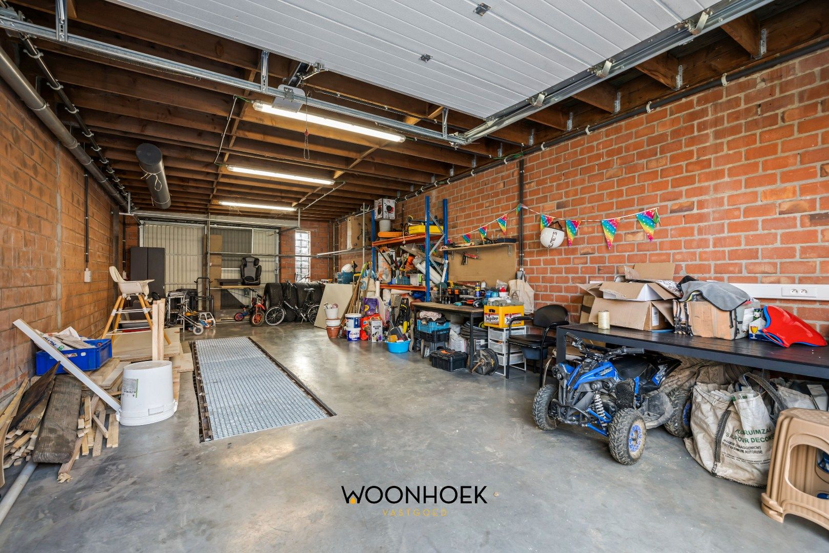 Instapklare 3-slpk halfopen bebouwing met dubbele garage  foto 21