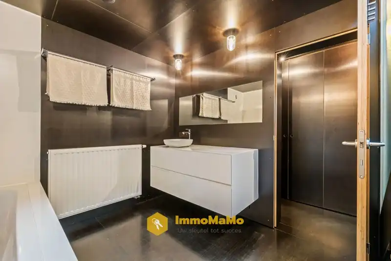 INSTAPKLARE GEZINSWONING MET 3 SLAAPKAMERS EN GROENE TUIN TE KOOP IN WACHTEBEKE foto 15