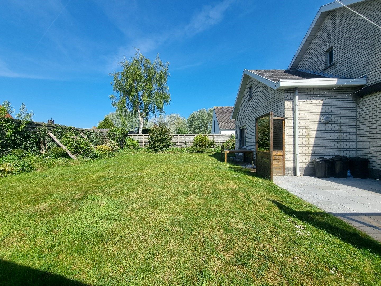 Villa met potentieel in een rustige residentiële wijk foto 9