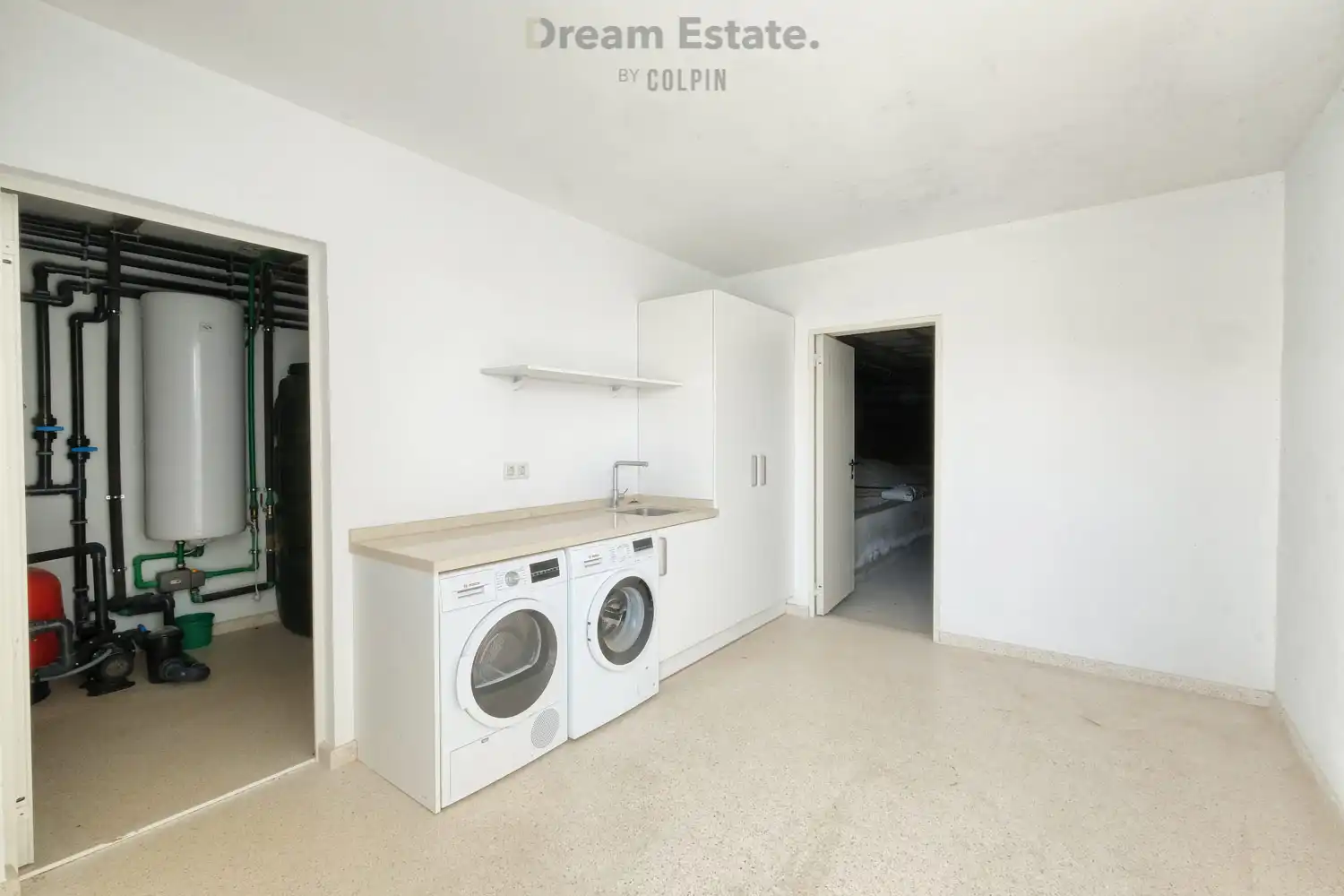 Nieuwe moderne villa met uitzicht op zee en bergen. foto 40