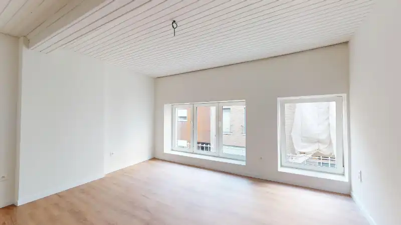 Instapklare vernieuwde woning van 115m² met koer-terras 18m² foto 14