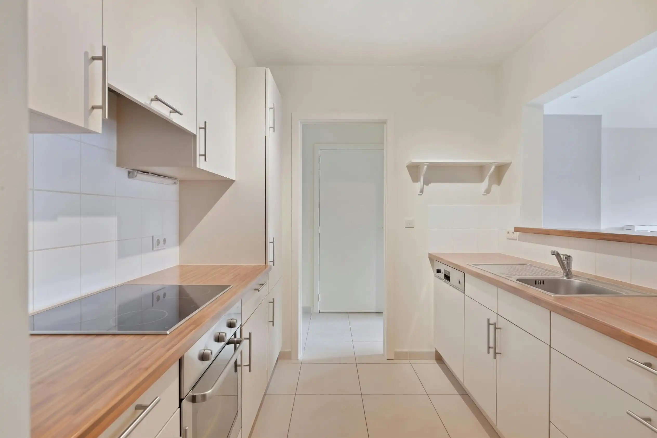 Ruim appartement te koop nabij Sint-Pietersstation te Gent foto 6