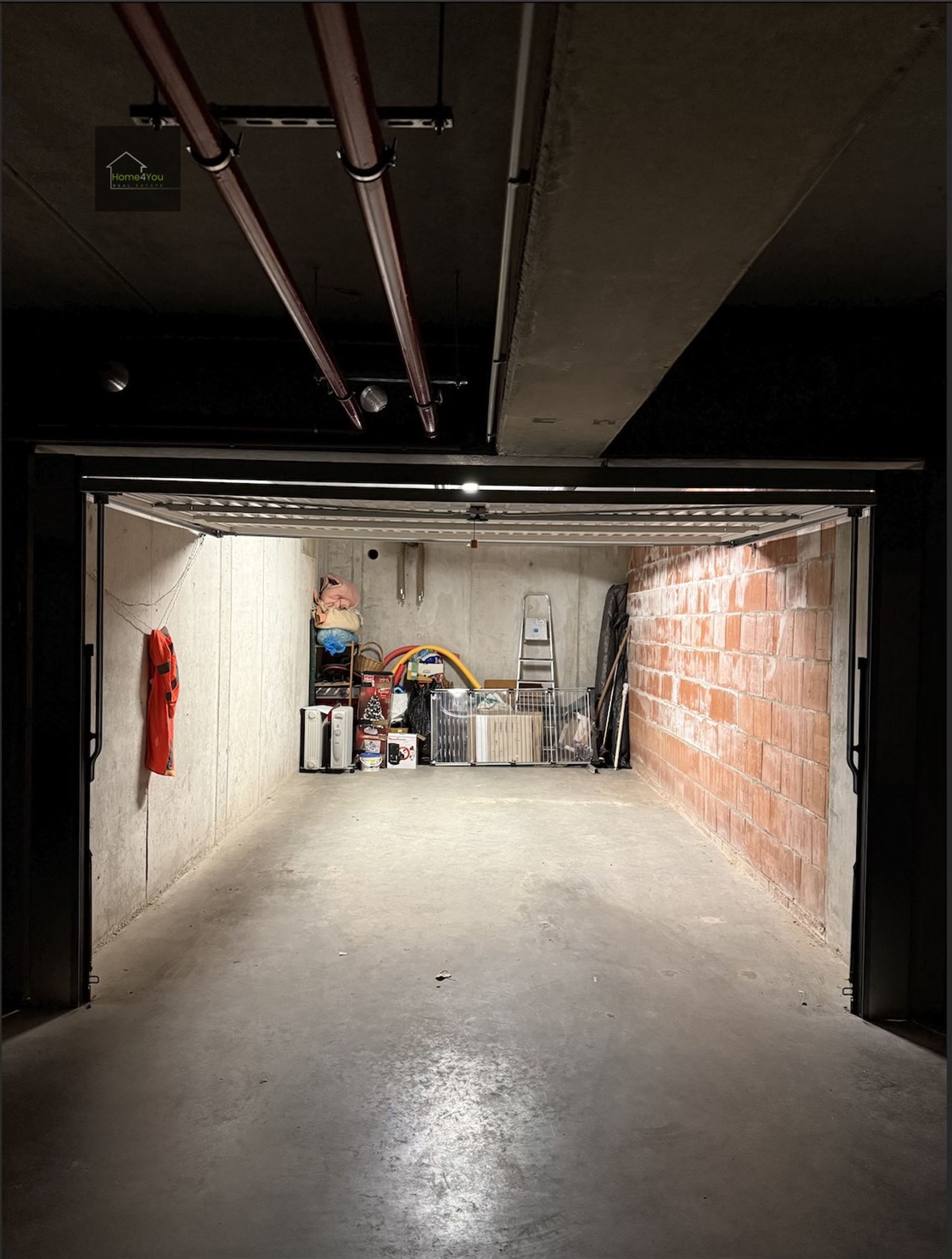 Ruime garagebox in nieuwbouwresidentie. foto 3