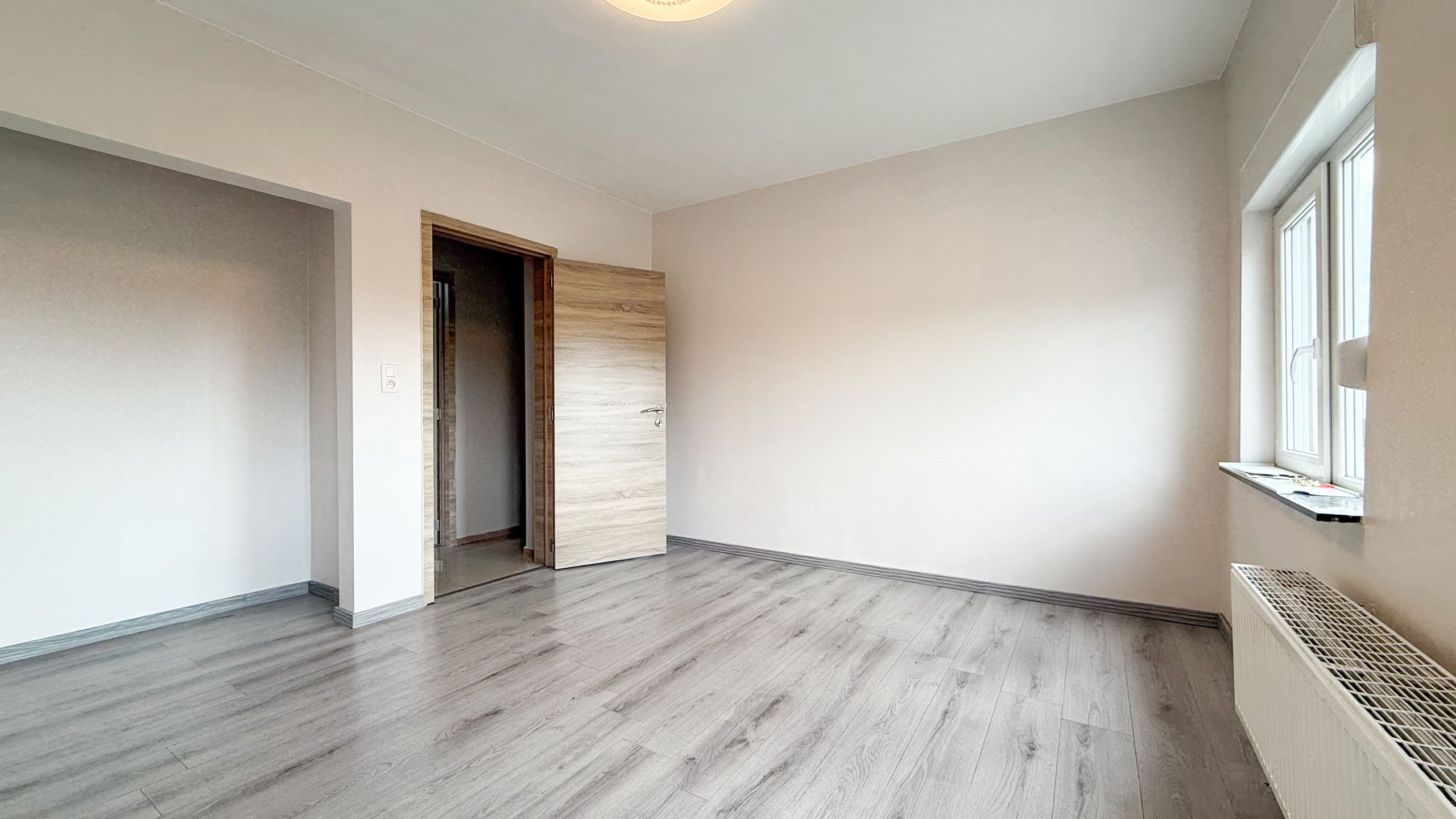Vernieuwde ruime woning met 4slpks op 6are met gunstig EPC!  foto 23