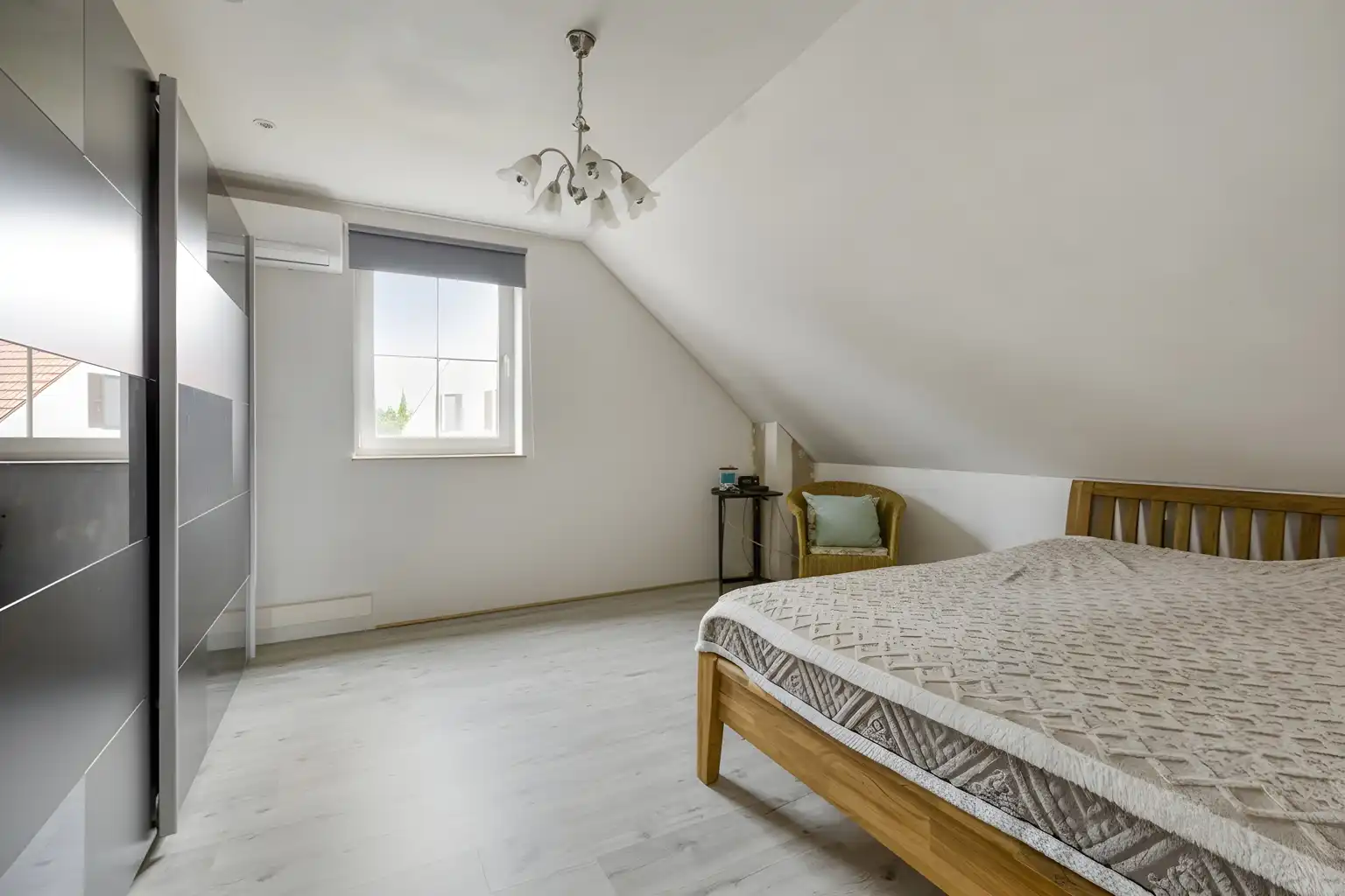 Mooie, recente woonst met tuin op een rustige locatie  foto 15