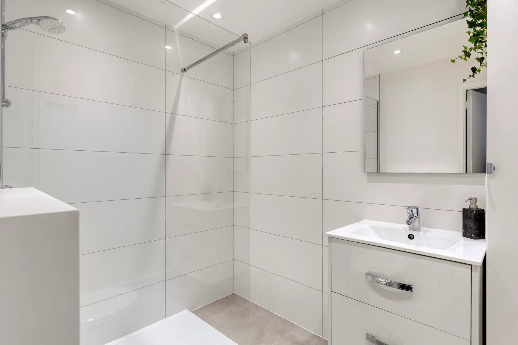 Instapklaar appartement met 1 slaapkamer foto 12