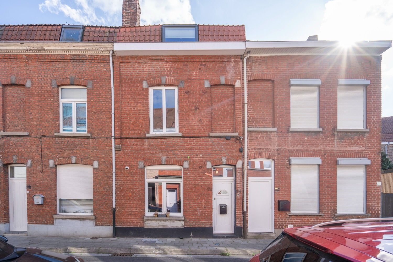 MODERN EN KNUS WONEN foto {{pictureIndex}}