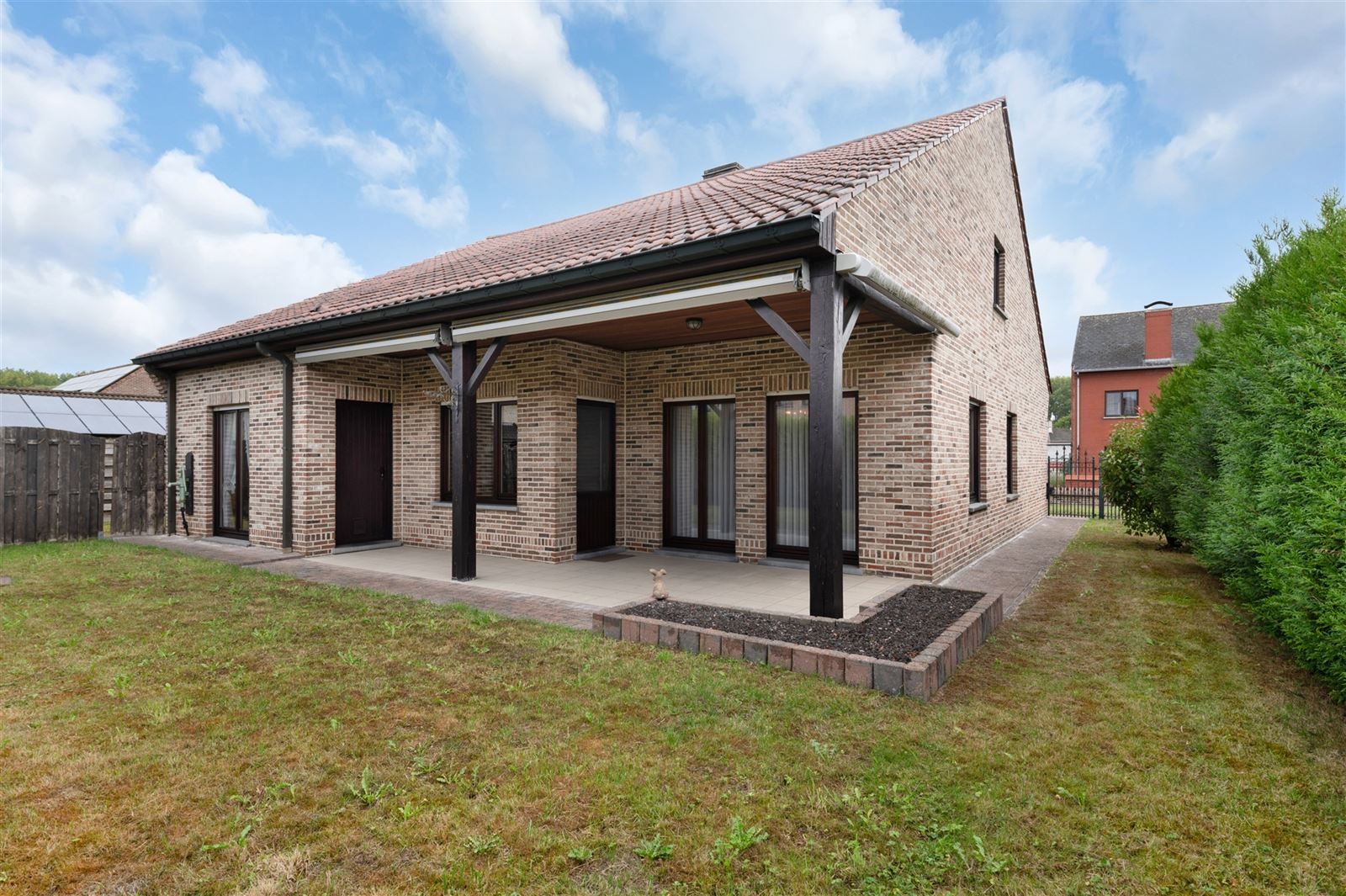 villa bungalow met zuidwest gerichte tuin op 5are49 foto 2