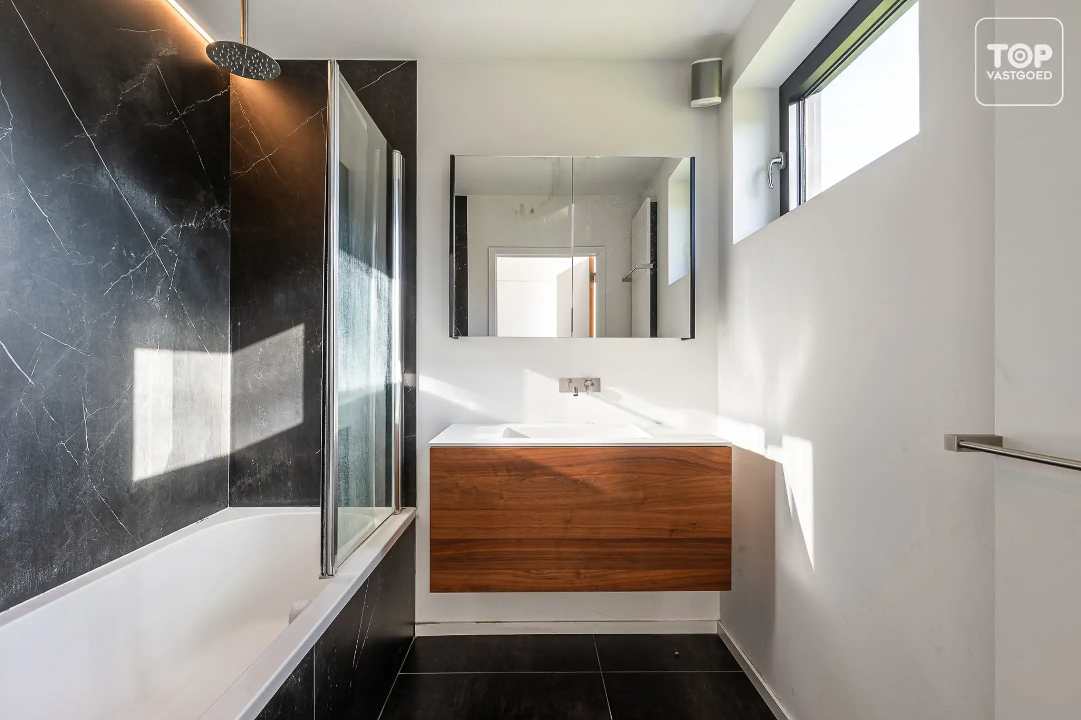 Woning met grote tuin en magazijn/loods, ideaal voor zelfstandigen!  foto 12