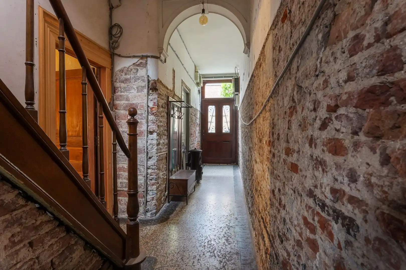Uniek historisch stadspand met authentieke elementen en uitzonderlijk achtervolume,  centrum Tongeren.  foto 10
