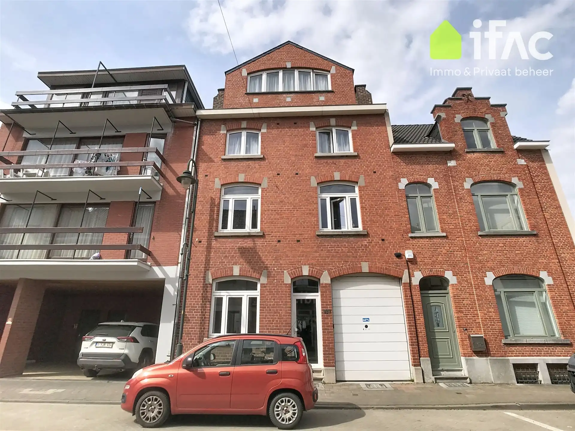 Ruim gelijkvloers appartement met tuin foto 16