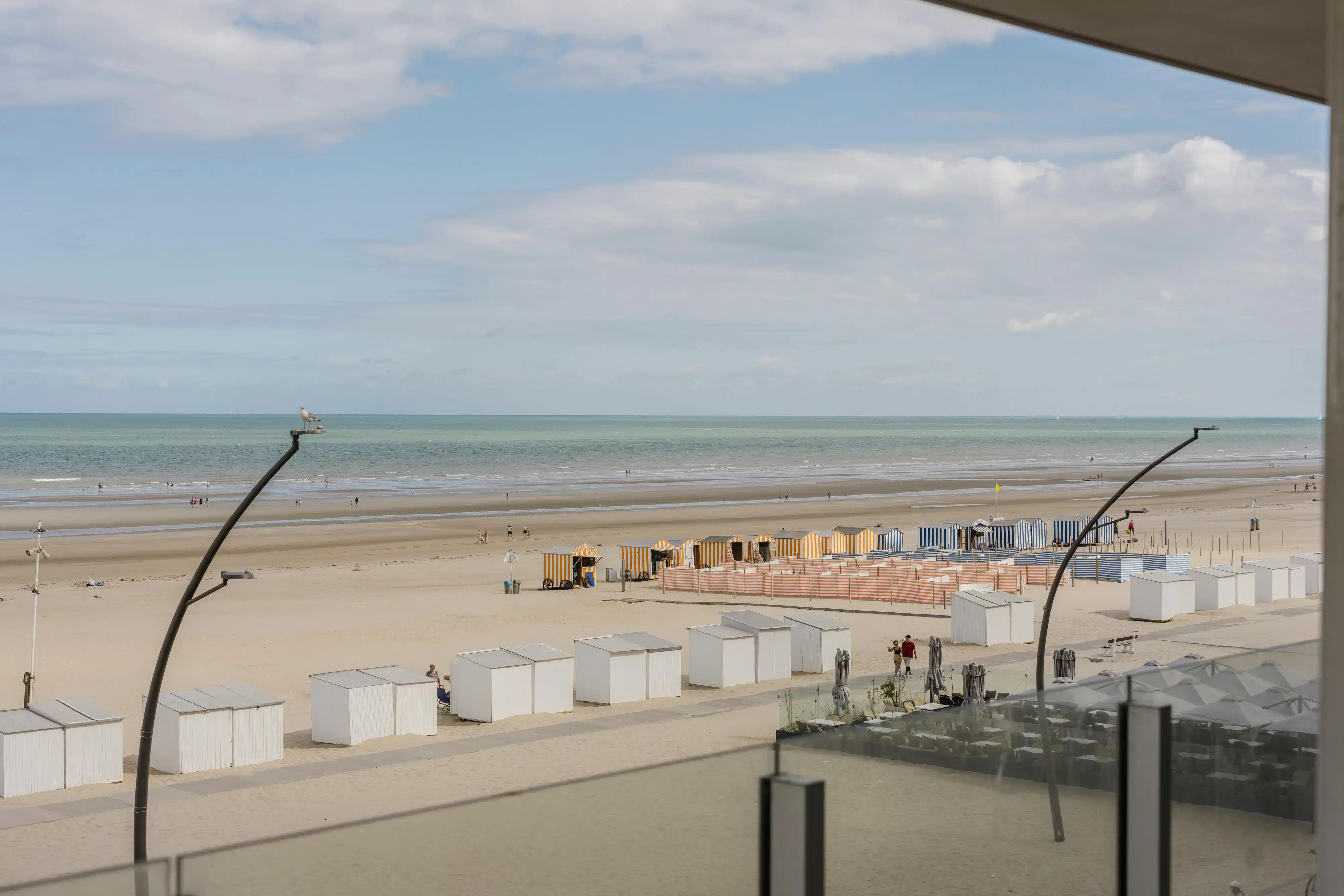 Uniek appartement met 4 slaapkamers op de Zeedijk te De Panne foto 6
