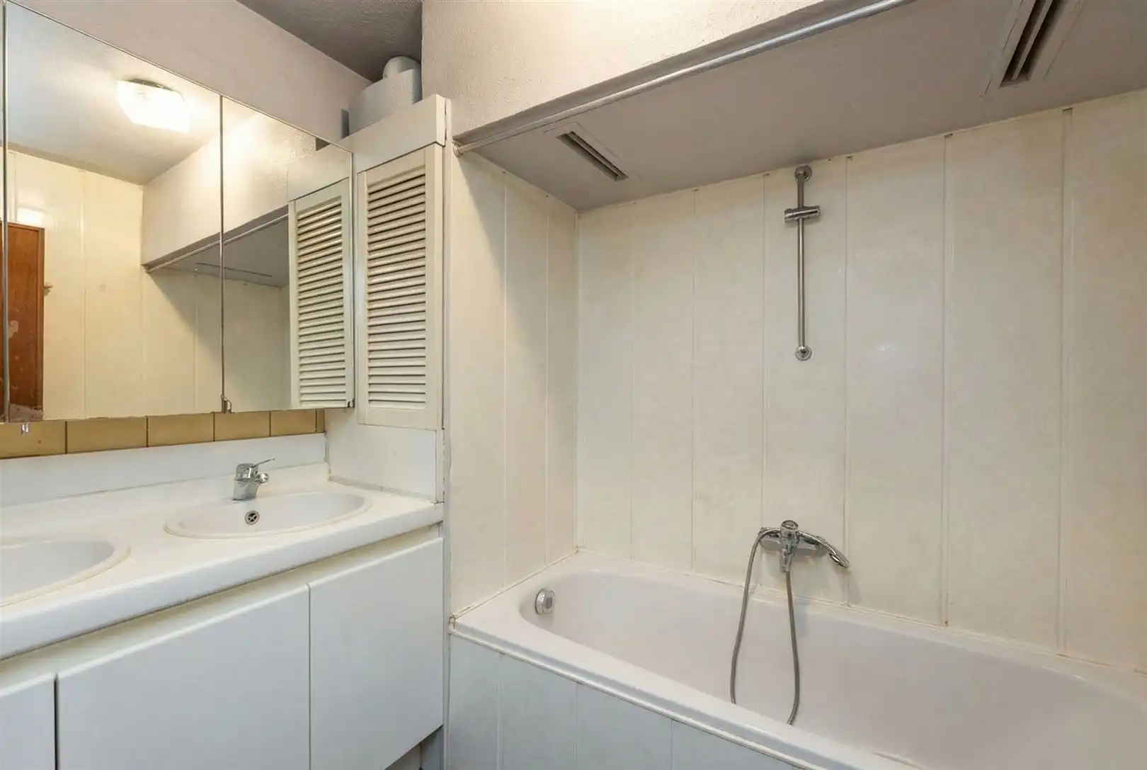 Stad binnen bereik. Park om de hoek. foto 12