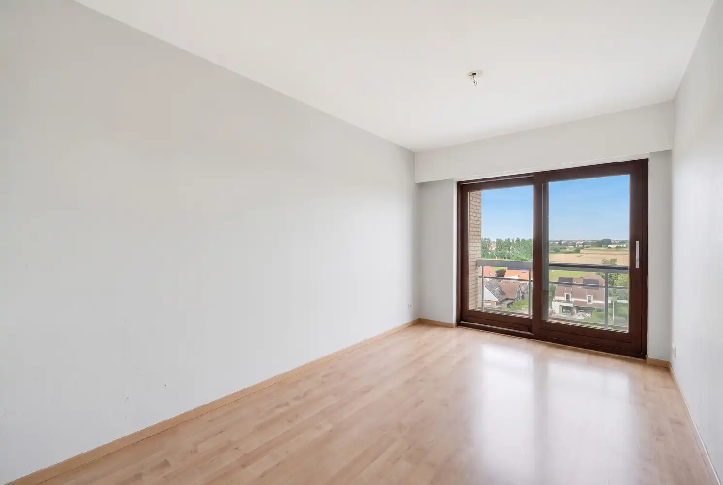 Lichtrijk appartement met 3 slaapkamers met uitzicht op het meer foto 14