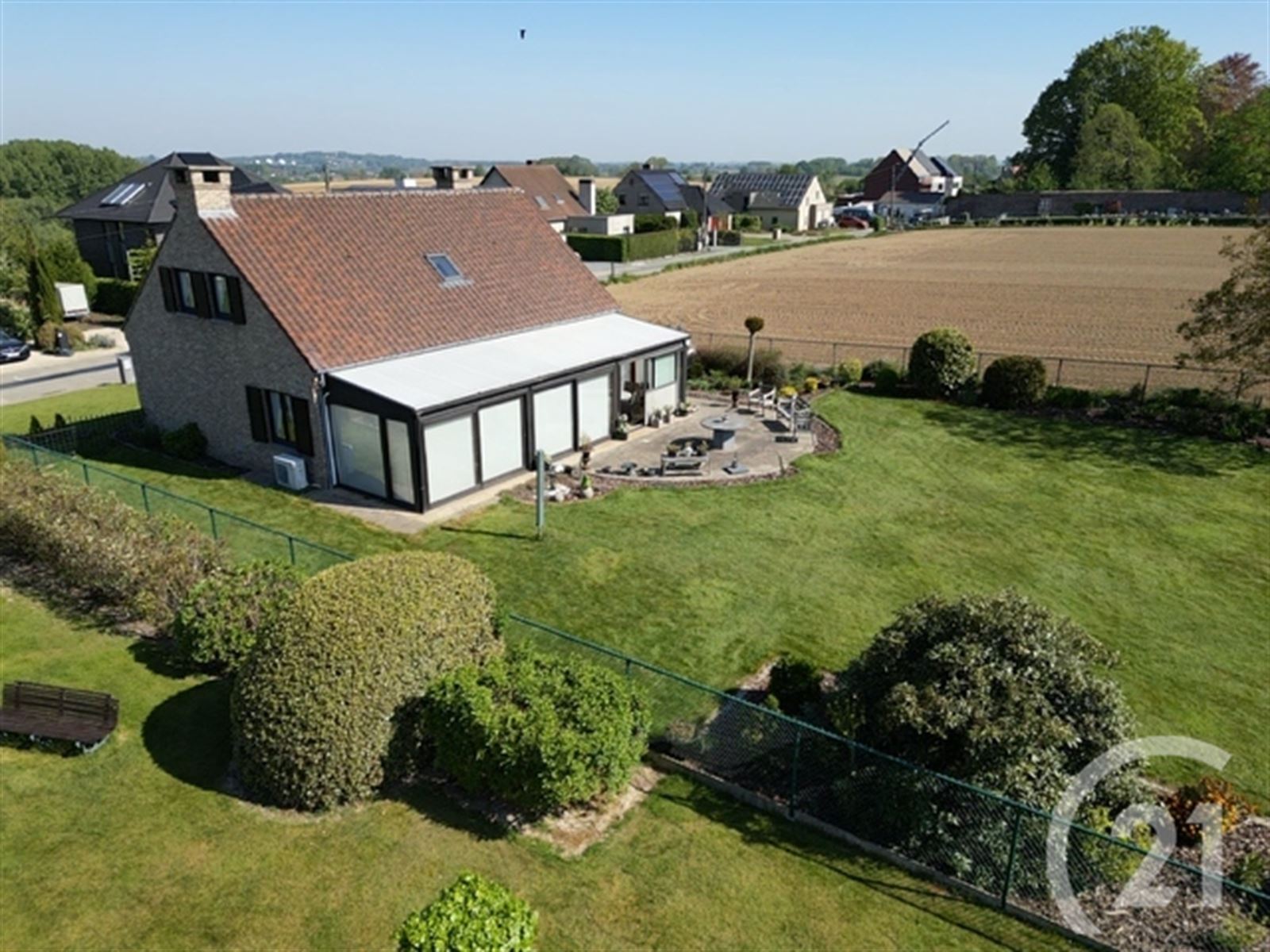 Villa met zuidgerichte tuin op 13are60 foto 3