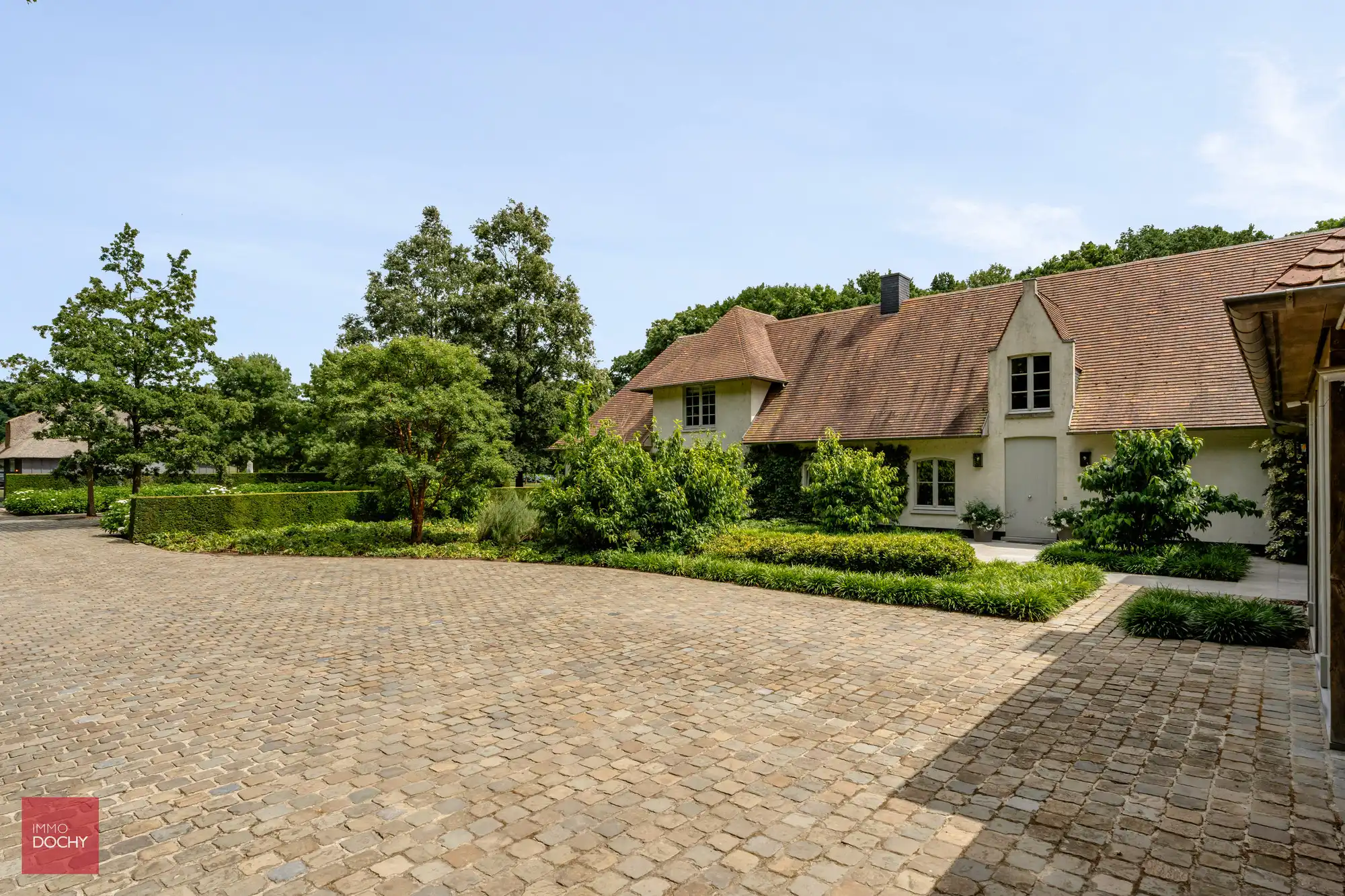 Unieke eigendom in alle rust en privacy op ca. 5,4ha foto 7