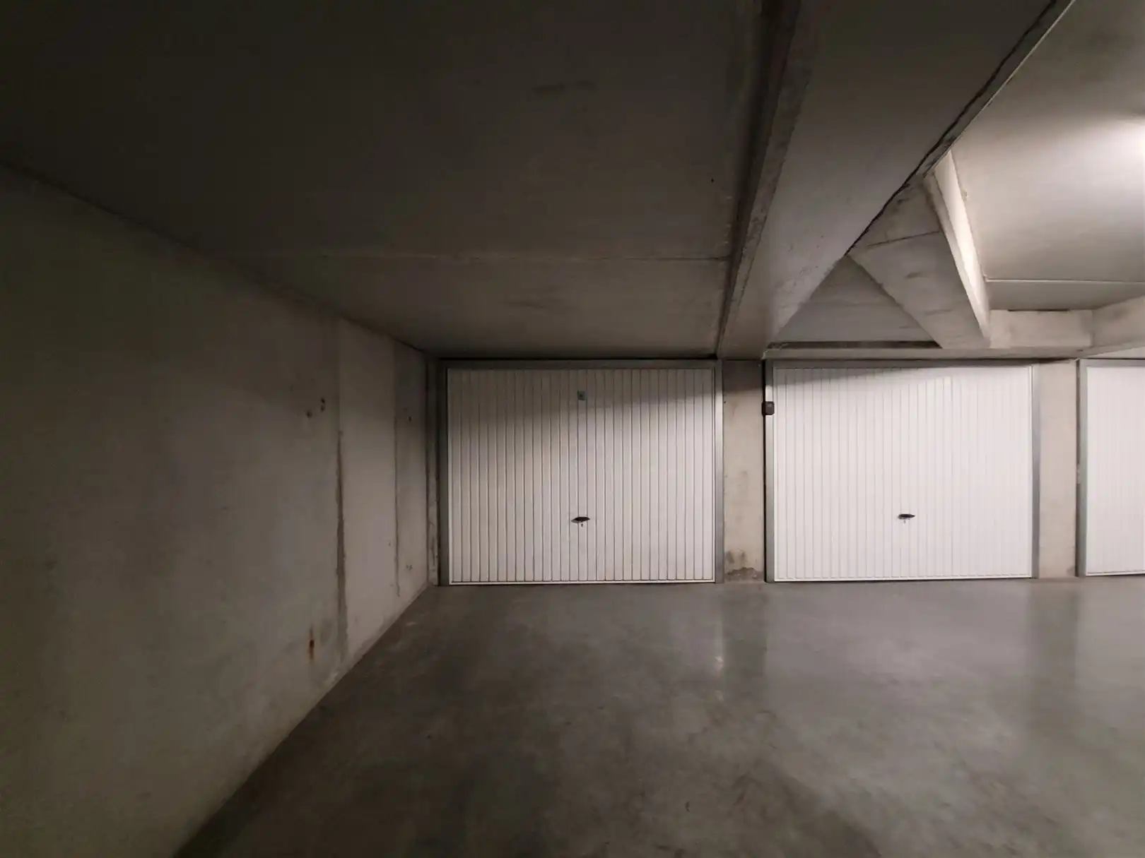 garagebox in Warande te huur foto 2