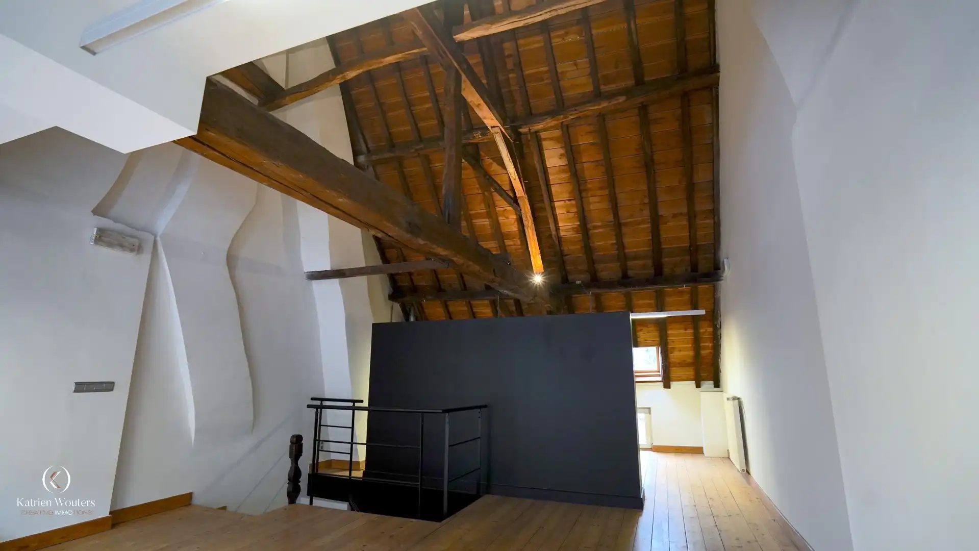 Historisch handelspand op commerciële TOP-locatie in hartje Sint-Truiden foto 7