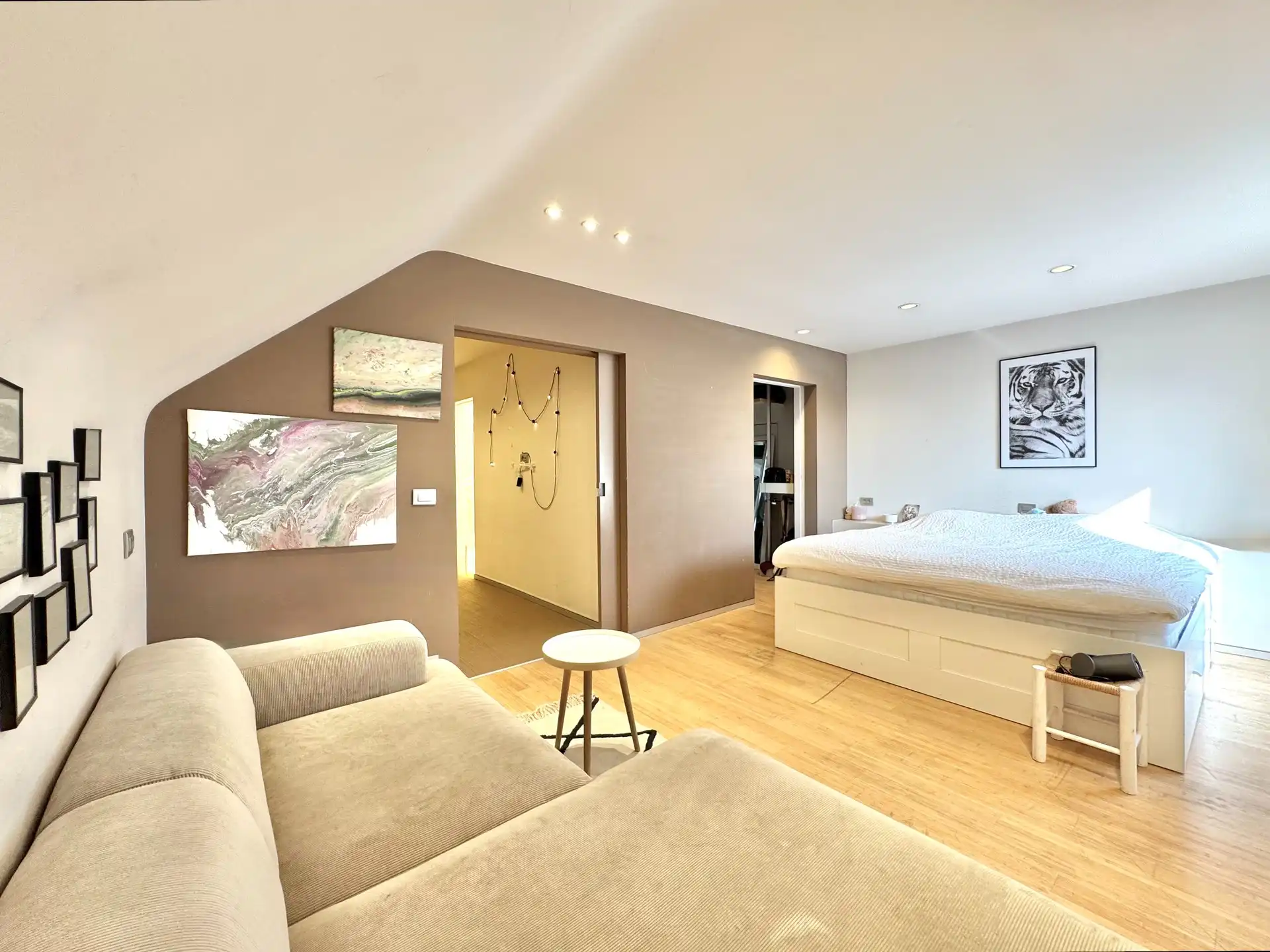 RUIME TIJDLOZE VILLA | 2.800 M² foto 42