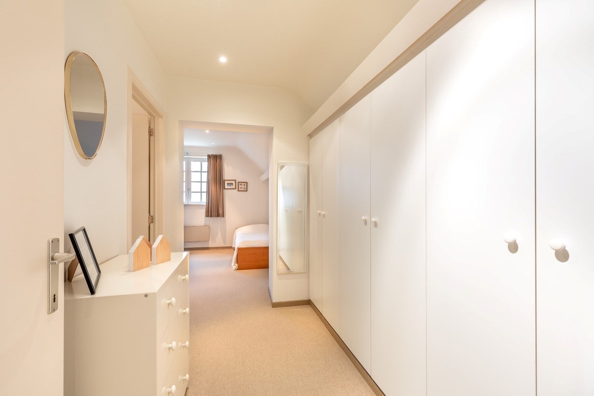 Knappe villa op residentiele toplocatie! foto 9