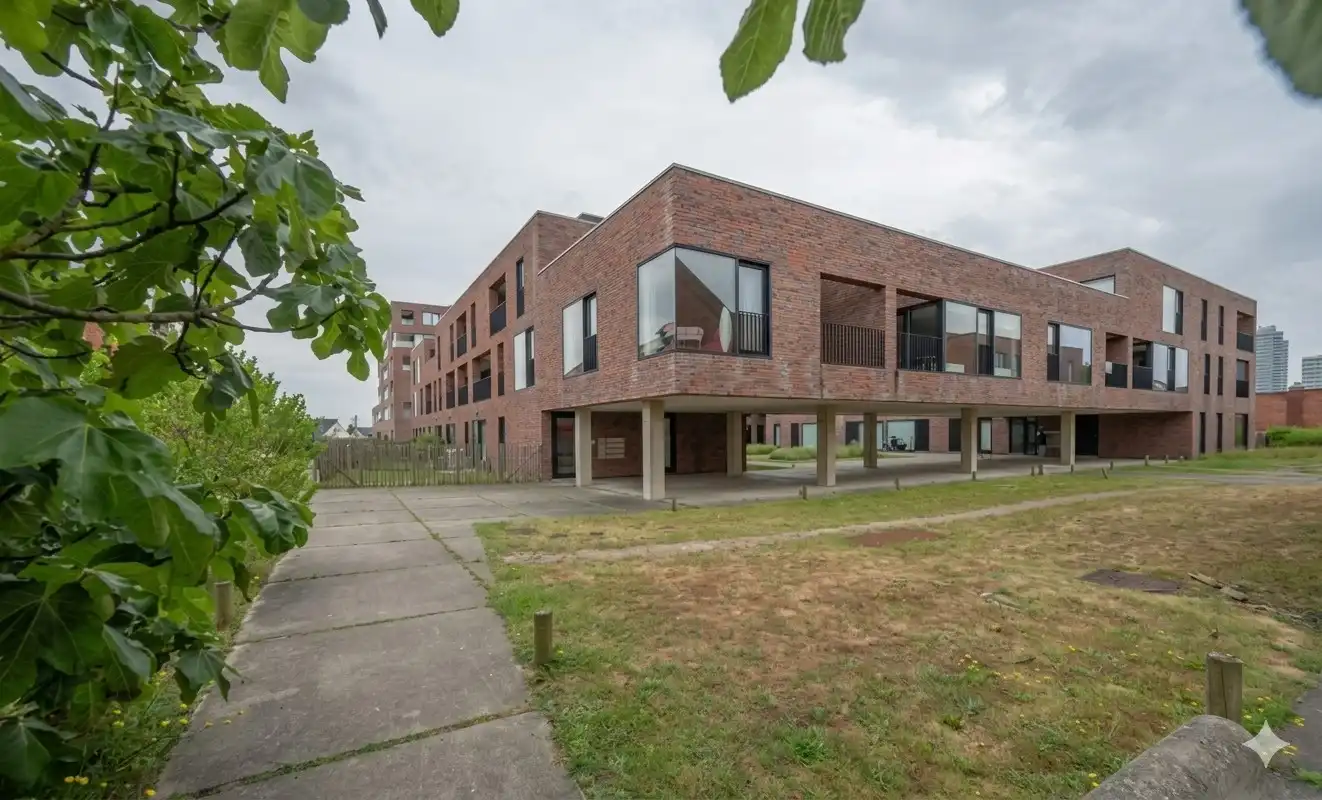 Instapklaar 1-slaapkamerappartement met terras foto 11
