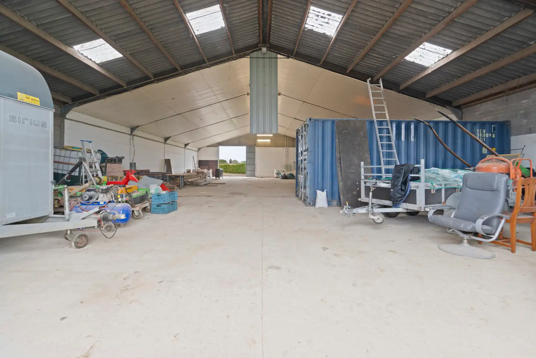 Ruime Loods (484m²) met Weide (3700m²) in Smetlede foto 4