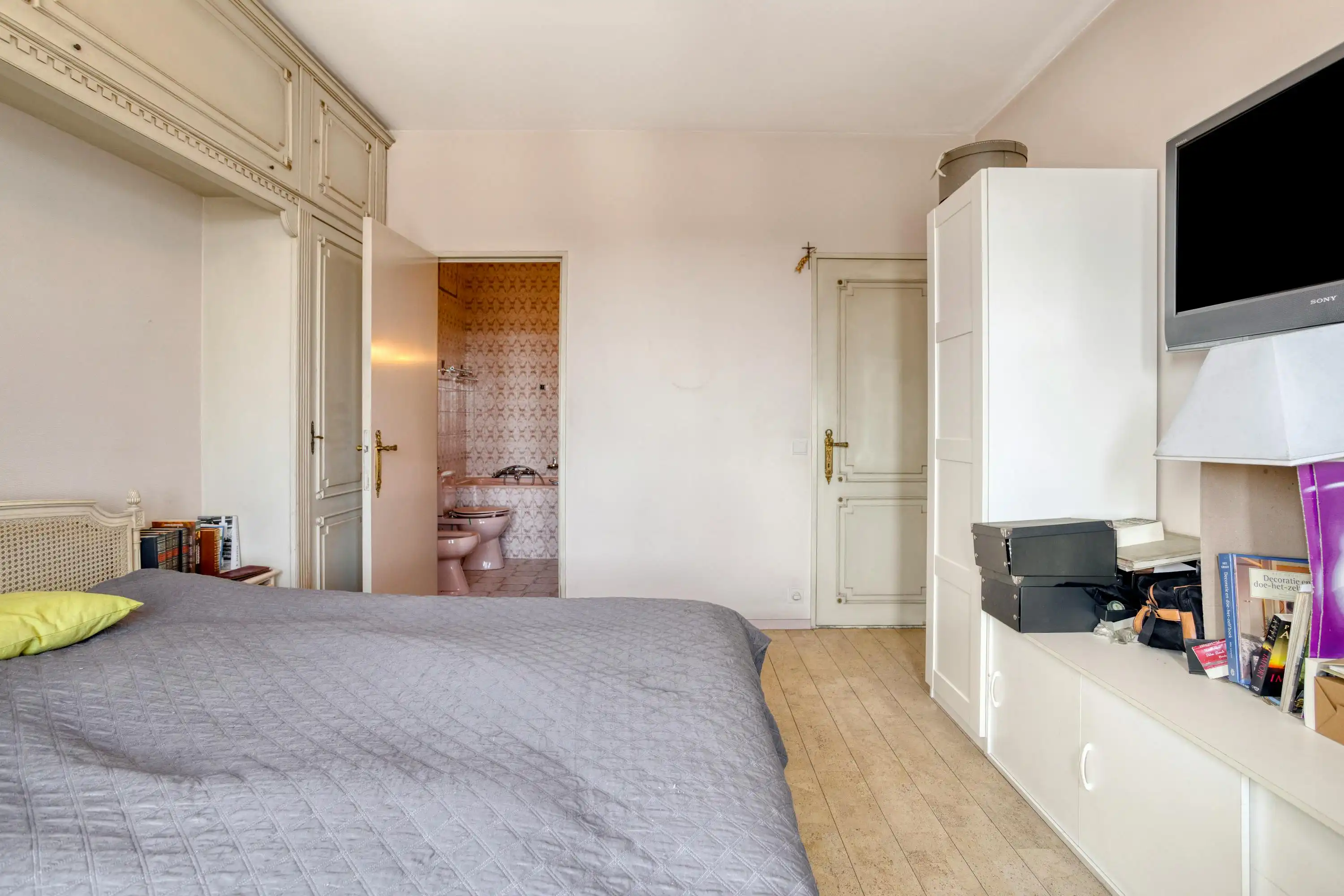 Ruim appartement (ca. 146m²) te koop aan de Italiëlei in Antwerpen foto 20