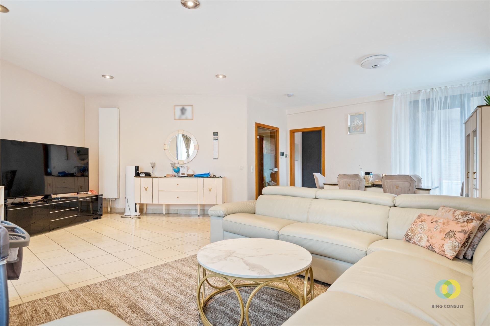 Zeer ruim duplex appartement foto 2