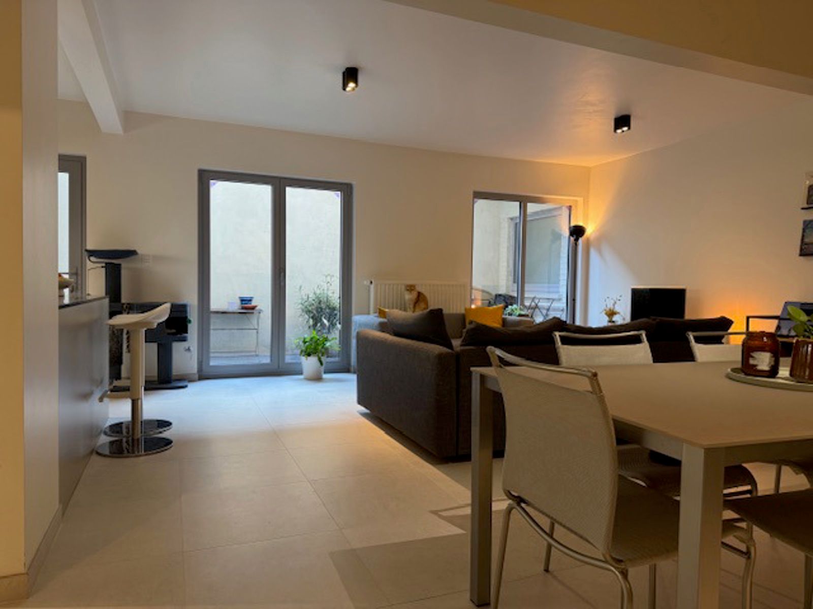 Te huur: ruim gelijkvloers appartement nabij stadscentrum van Aalst foto 6