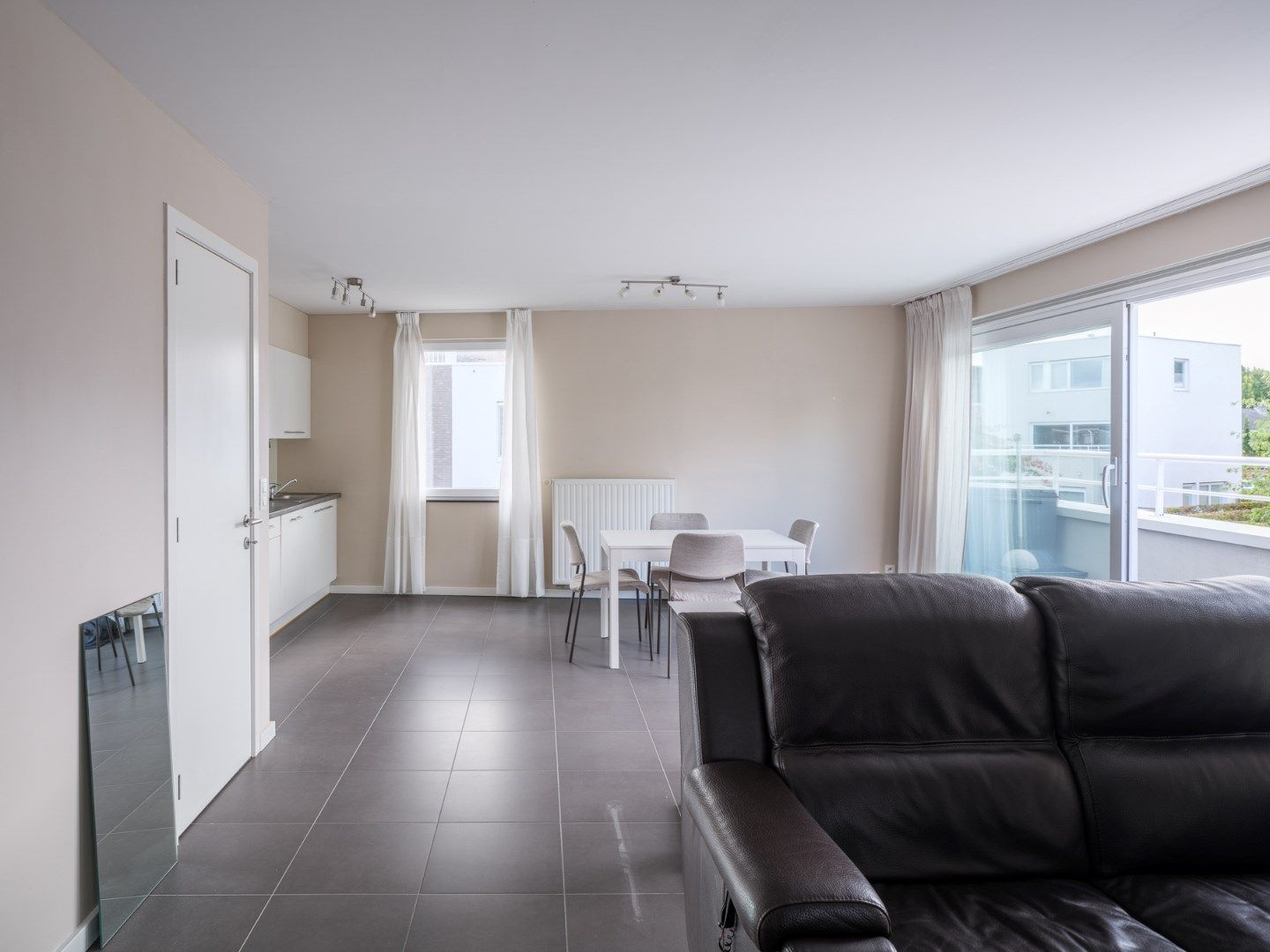 Recent appartement in Zwijnaarde, ideaal gelegen en voorzien van alle comfort! foto 7